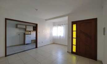 Imagem 2: Casa de 3 dormitórios no Bairro Cristal com 200m2