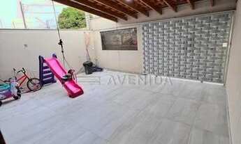 Imagem 2: LONDRINA - Casa Padrão - Leonor