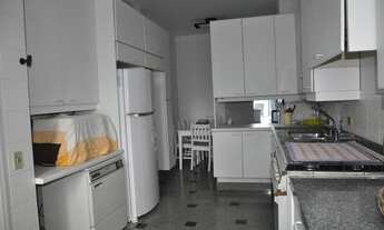 Imagem 7: Apartamento para venda tem 211 metros quadrados com 4 quartos em Pitangueiras - Guarujá