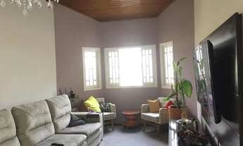 Imagem 2: Casa assobradada com 3 dormitórios à venda, 223 m² por R$ 1.500.000 - Vila Rosália - Guaru