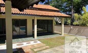 Imagem 2: Casa de condomínio térrea para aluguel possui 356 metros quadrados com 4 quartos