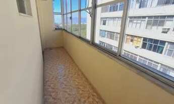 Imagem 4: Apartamento para venda possui 74 metros quadrados com 2 quartos em Glória - Rio de Janeiro