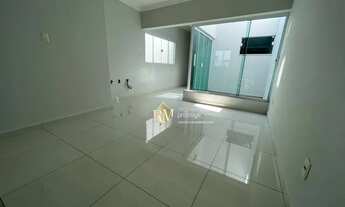 Imagem 7: Bela casa com ótima iluminação e ventilação disponível para locação no Condomínio Ilha das