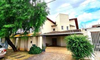 Imagem: Casa a venda com 325 m², 05 dormitórios