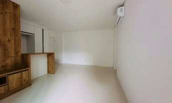 Imagem 4: Locação Anual - Apartamento Diferenciado com 2 dormitórios e 1 vaga - Praia Brava