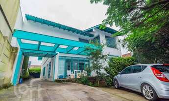 Imagem: Casa à venda em Guarujá com 400 m², 5