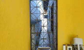 Imagem 7: Imóvel para venda possui 240 metros quadrados com 3 quartos