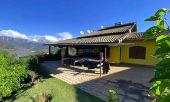 Imagem: Casa à venda com 3 quartos sendo 2 suítes