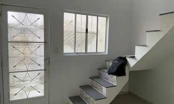 Imagem 6: Sobrado para aluguel tem 50 metros quadrados com 2 quartos