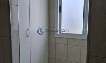 Imagem 7: Apartamento semi-mobiliado para locação com 1 quarto e 1 vaga de garagem- 35,00 m² no Cent