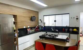 Imagem 7: Oportunidade - Casa - Condomínio Monte Carlo - Urbanova - 3 Dormitórios - 215m²