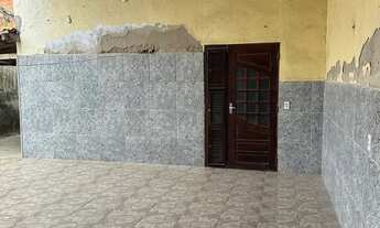 Imagem 2: Casa bem grande, com vizinhança agradável