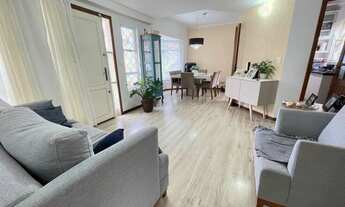 Imagem 3: Casa Triplex com 4 dormitórios 1 suíte, 2 vagas cobertas no Bairro Estreito/Florianópolis