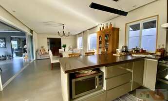 Imagem 4: Casa em Condomínio para Venda em Santana de Parnaíba, Tamboré, 3 dormitórios, 3 suítes, 4