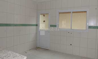 Imagem 5: Casa assobrada, nova em fase final de acabamento