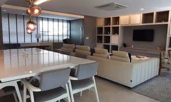 Imagem 4: Casa de condomínio sobrado para venda possui 450 metros quadrados com 4 quartos