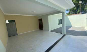 Imagem 2: Anita Tiezzi, nova, terreno inteiro