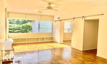 Imagem 2: Assista ao video - Apartamento de 3 quartos à venda na Gávea - Rua dos Oitis