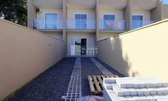 Imagem 2: Amplo sobrado no bairro Badenfurt!