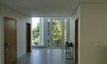 Imagem 3: Oportinidade, preço ocasião. Casa de condomínio para venda possui 420 metros quadrados com