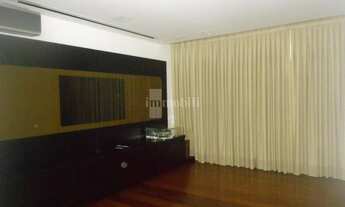 Imagem 4: Mansão na Granja Viana