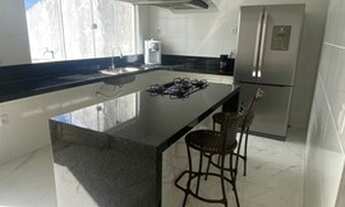 Imagem 4: VENDE Casa com 3 dormitórios