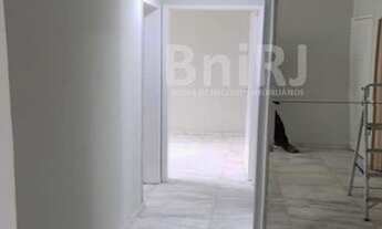 Imagem 3: BOTAFOGO - Apartamento de Sala e 2 quartos, com vaga de garagem