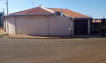 Imagem: Vende-se 4 casas em Jardinópolis