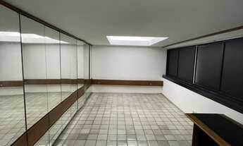 Imagem 7: Apartamento para aluguel possui 314 metros quadrados com 4 quartos