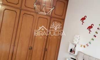 Imagem 5: Casa ensolarada com 300m² com quintal, jardim, edícula e lareira em um rua tranquila do ba