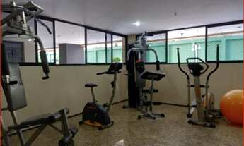 Imagem 4: Meireles / 93 m² / Todo mobiliado / 3 quartos / 3 banheiros / 2 vagas / Lazer