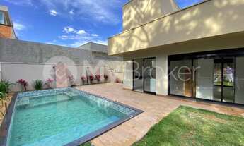 Imagem 4: Casa com 4 suítes e 296 m² construídos no Condomínio do Lago