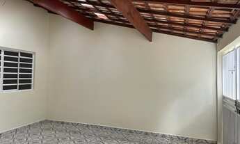 Imagem 3: Casa para aluguel tem 90 metros quadrados com 2 quartos em Residencial Donato Flores - Tat