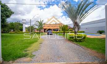 Imagem: Casa de condomínio térrea para venda possui