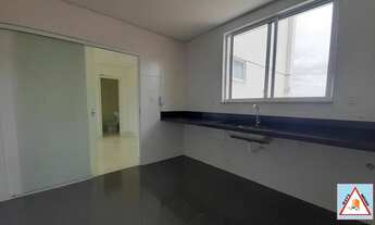 Imagem 7: Apartamento com quatro quartos, suíte e quatro vagas de garagem no bairro Castelo