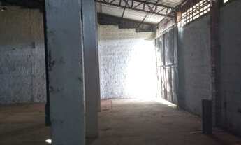 Imagem 4: Galpao 450m2 Via Dutra frente balança Resende