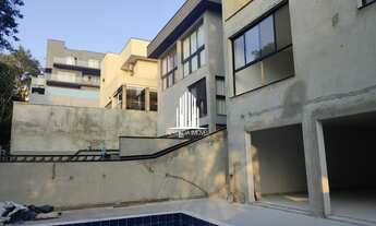 Imagem 5: Oportunidade Casa Nova Newville Piscina e vista para Mata