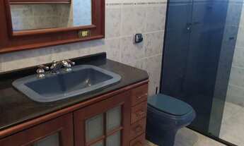 Imagem 7: Sobrado para venda tem 307 metros quadrados com 4 quartos em Uberaba - Curitiba - PR