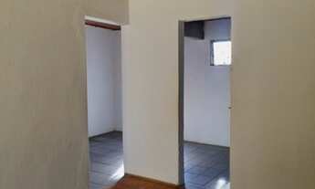 Imagem 3: Jd. Redentor, 2 dormitórios pequeno, garagem p/ moto, Bauru - São Paulo