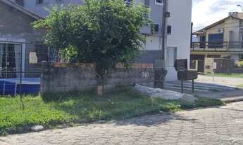 Imagem: Terreno a 900 m da Praia Central de Garopaba