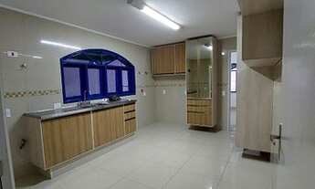 Imagem 4: Excelente casa 04 dormitórios em Alphaville