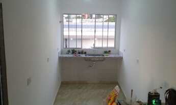 Imagem 2: ALUGA CASA 2 DORMITÓRIOS - BEM LOCALIZADA