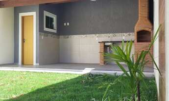 Imagem 4: Casa de 3 qts (1 suite), sala, banheiro, cozinha, área de churrasqueira, garagem