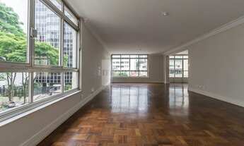 Imagem: Rua Tranquila e Arborizada em Higienopolis