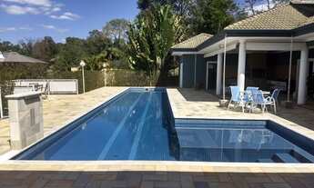 Imagem 2: Chácara totalmente MOBILIADA para venda possui 700 metros quadrados com 4 suítes a 63km de