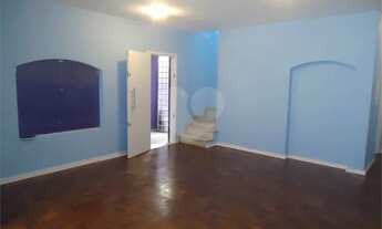 Imagem: Lindo sobrado em rua tranquila, quatro quartos