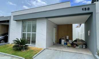 Imagem: Condomínio Arbre, linda casa, porcelanato