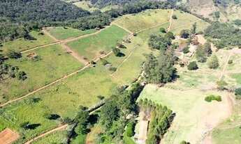 Imagem: Linda Fazenda em Santana do Deserto!!