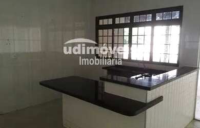 Imagem 4: Casa para aluguel com 200 metros quadrados com 3 quartos em Pampulha - Uberlândia - MG