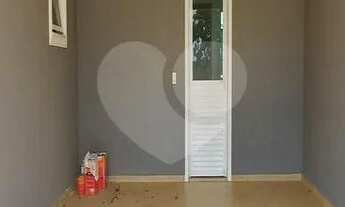 Imagem 2: Sobrado Condomínio Portal dos Ipês com Piscina com 03 dormitórios sendo 01 suíte com ar co